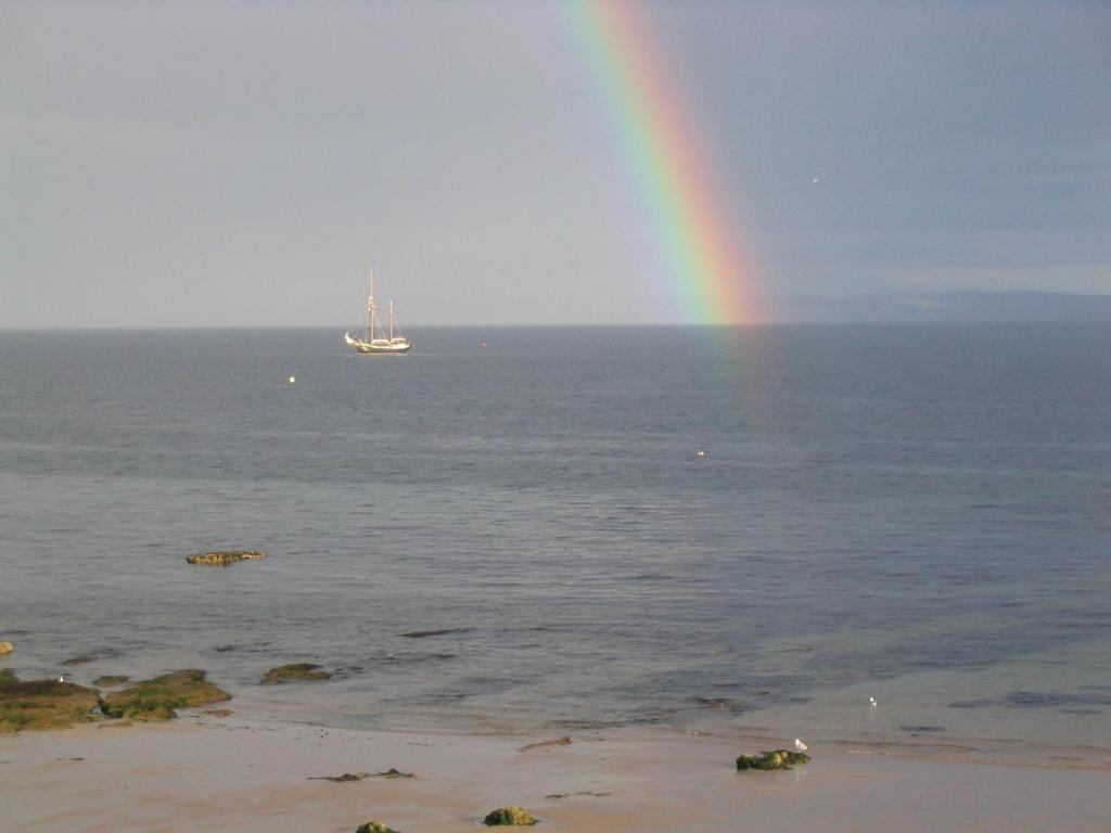 Bed and Breakfast Seascape Largo Lundin Links Экстерьер фото